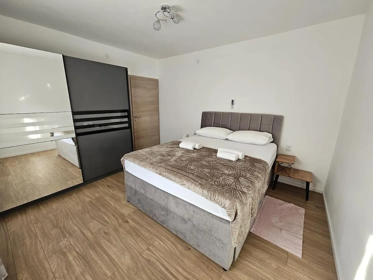 Three Bedroom Apartment Zadar